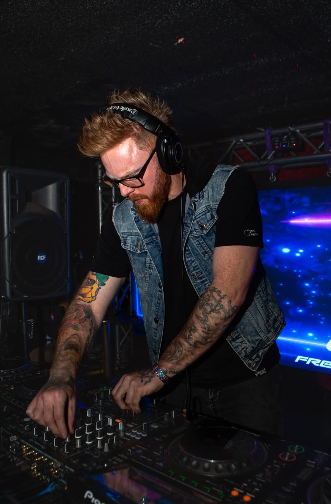 GAM3OV3R artist photo